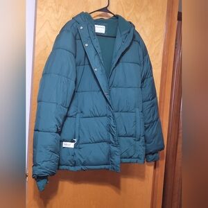 Amazon Essentials Green Puffer Jacket